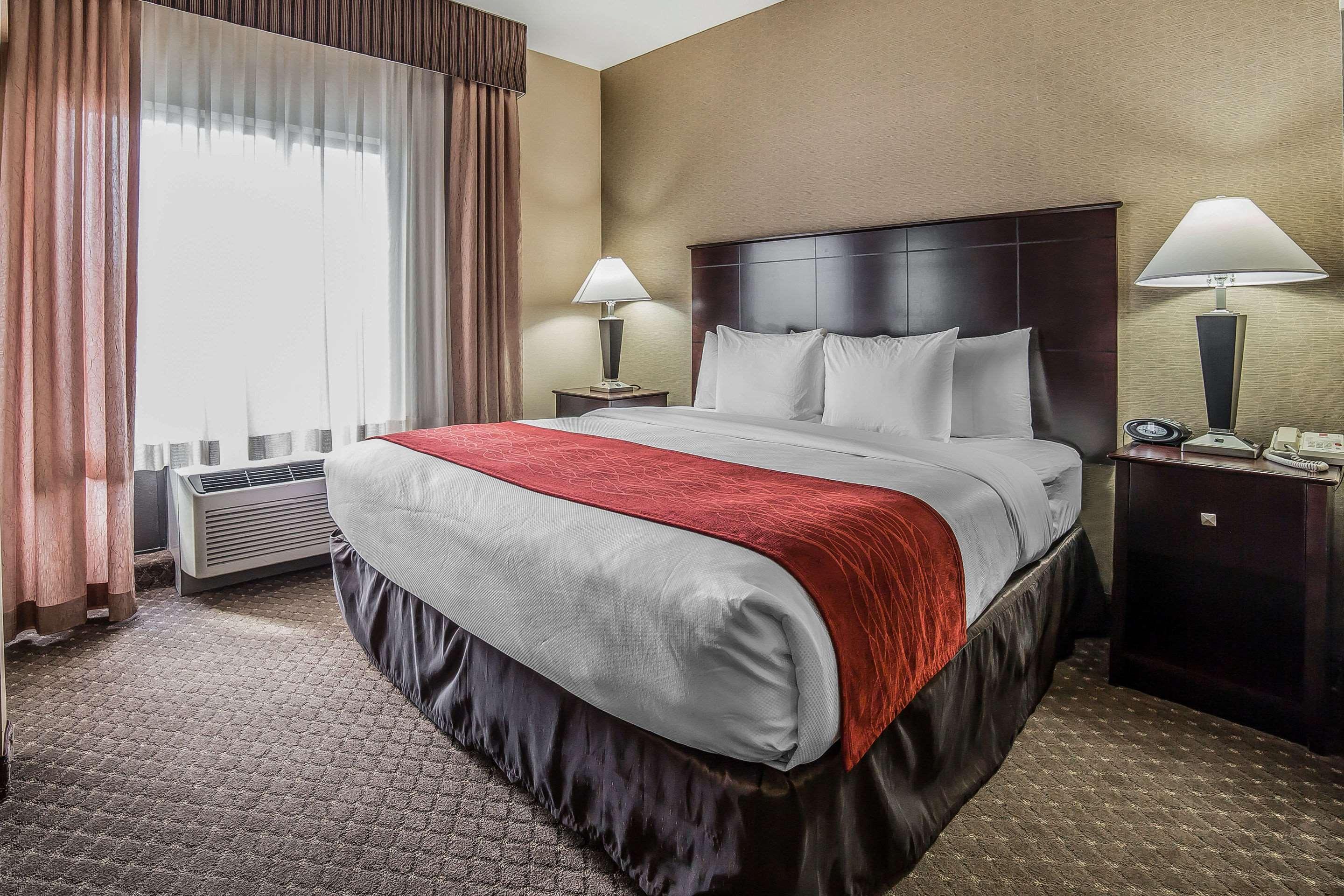 Comfort Suites Ogden Conference Center Экстерьер фото