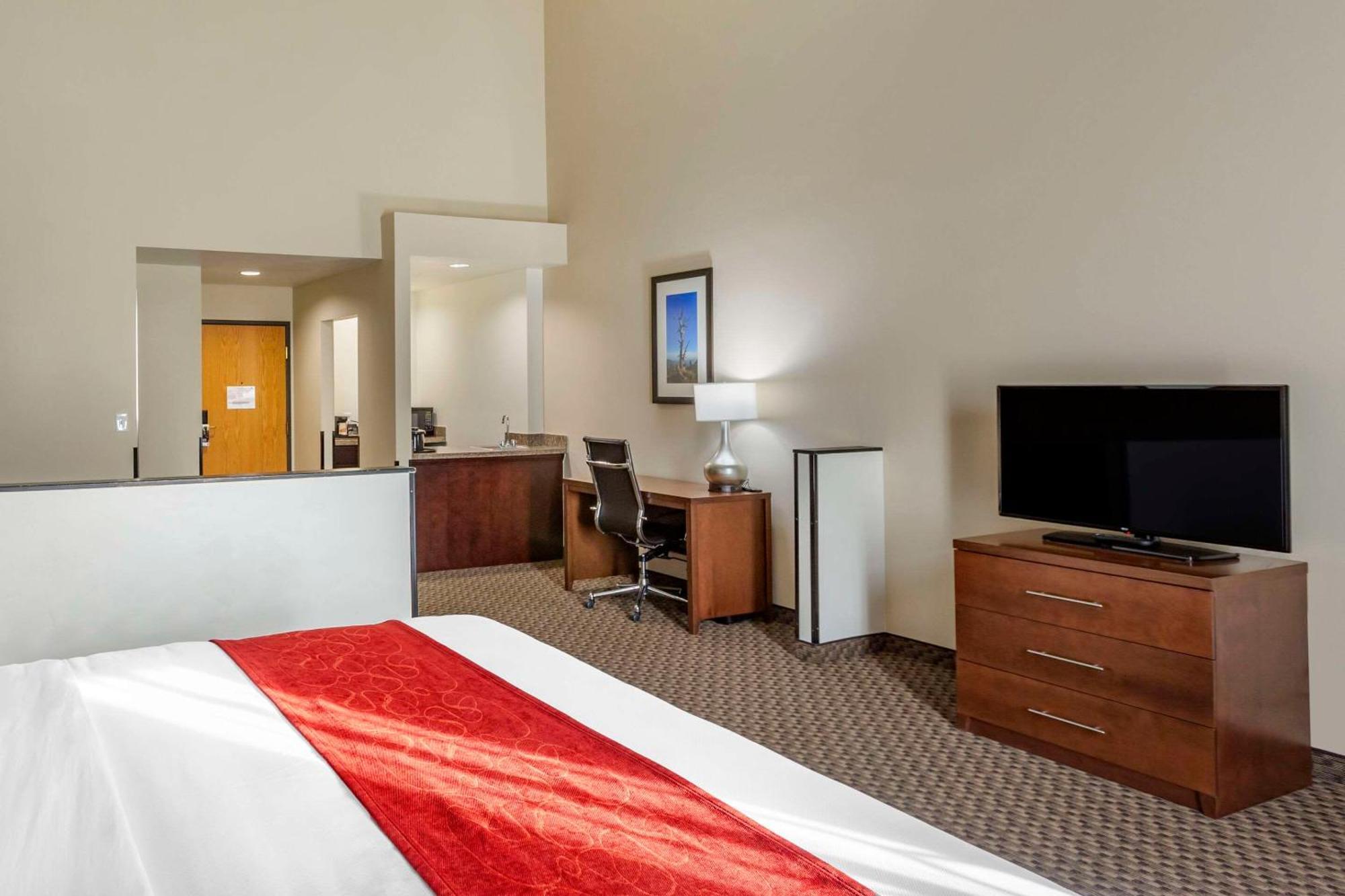 Comfort Suites Ogden Conference Center Экстерьер фото