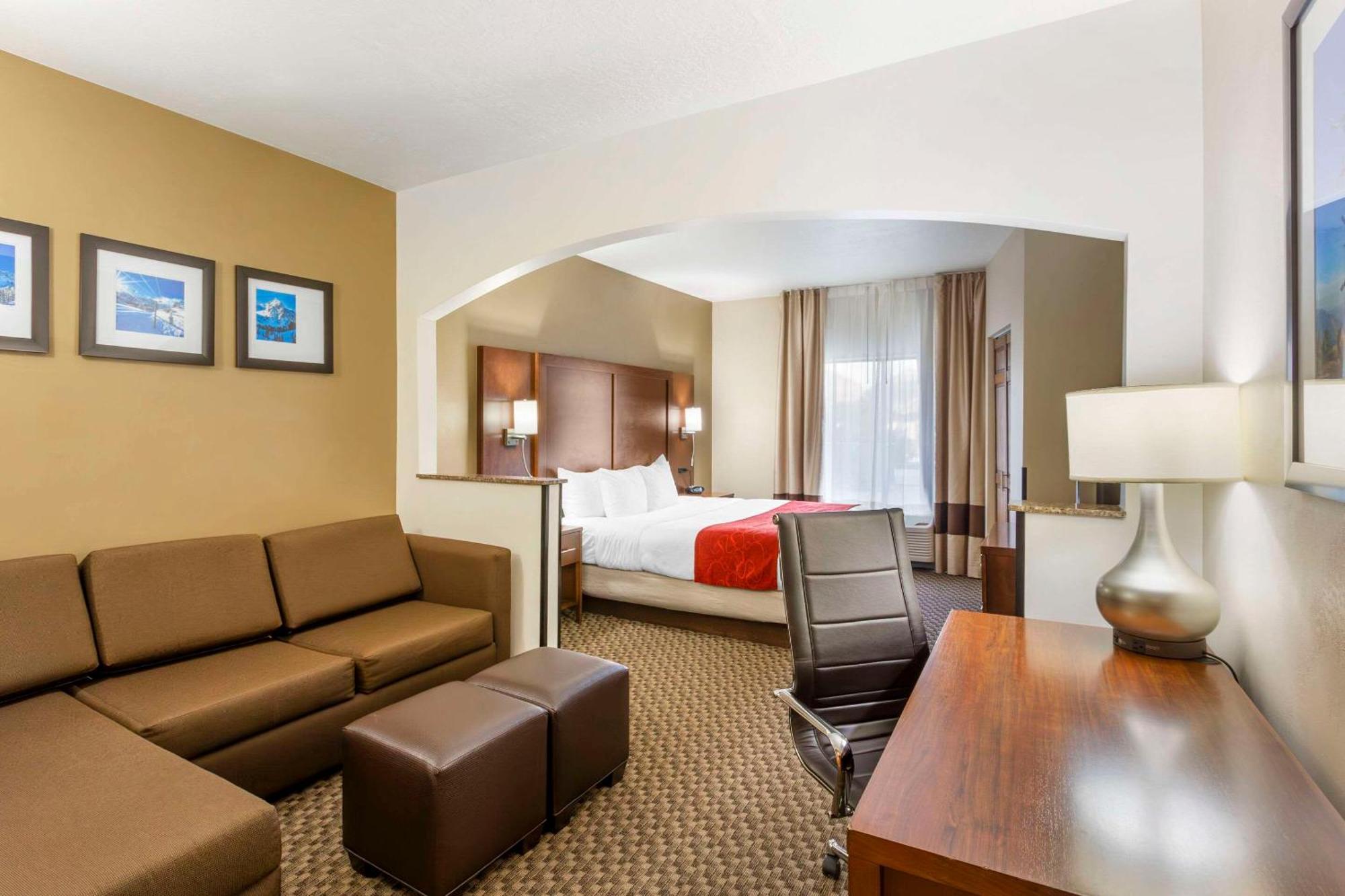 Comfort Suites Ogden Conference Center Экстерьер фото