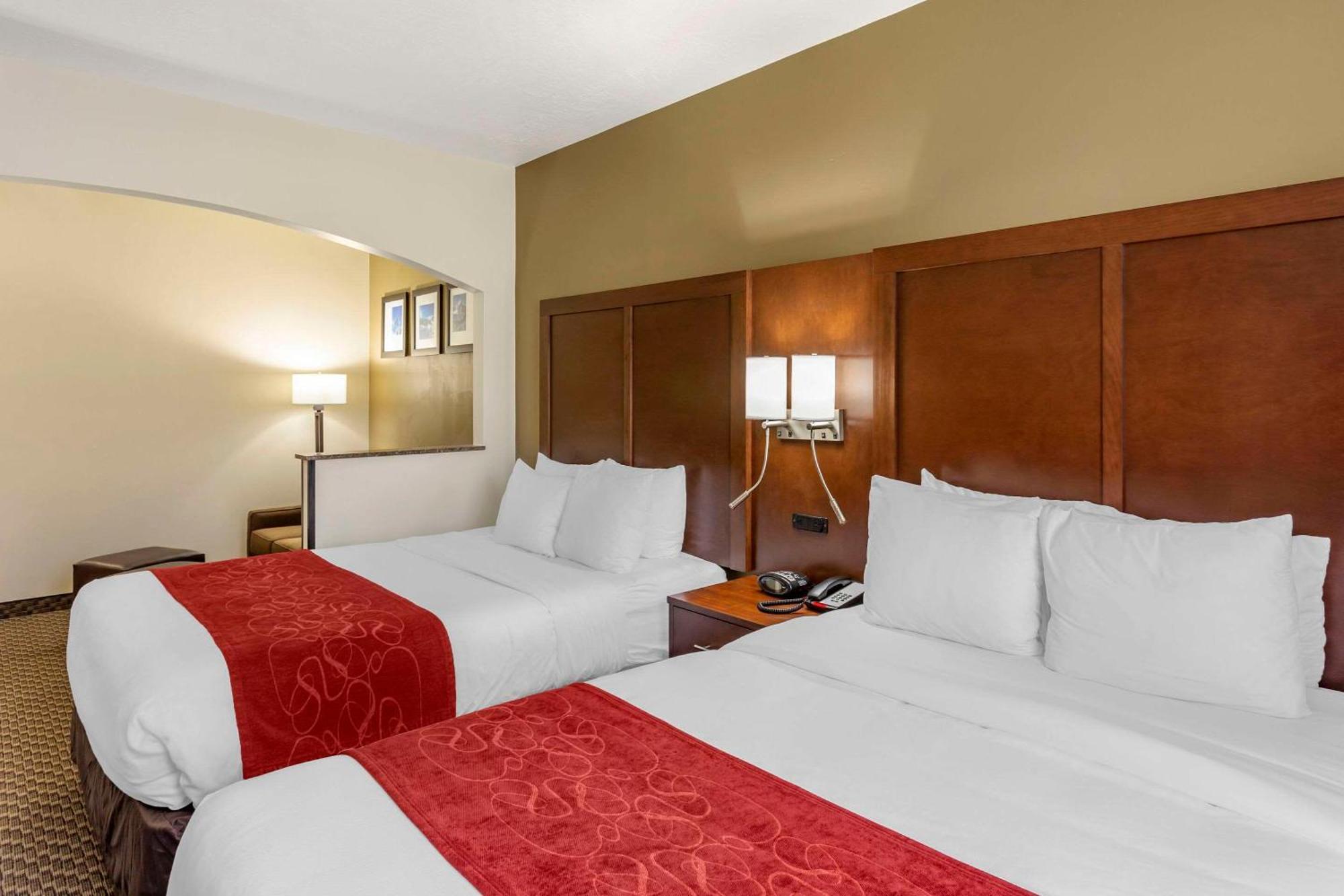 Comfort Suites Ogden Conference Center Экстерьер фото