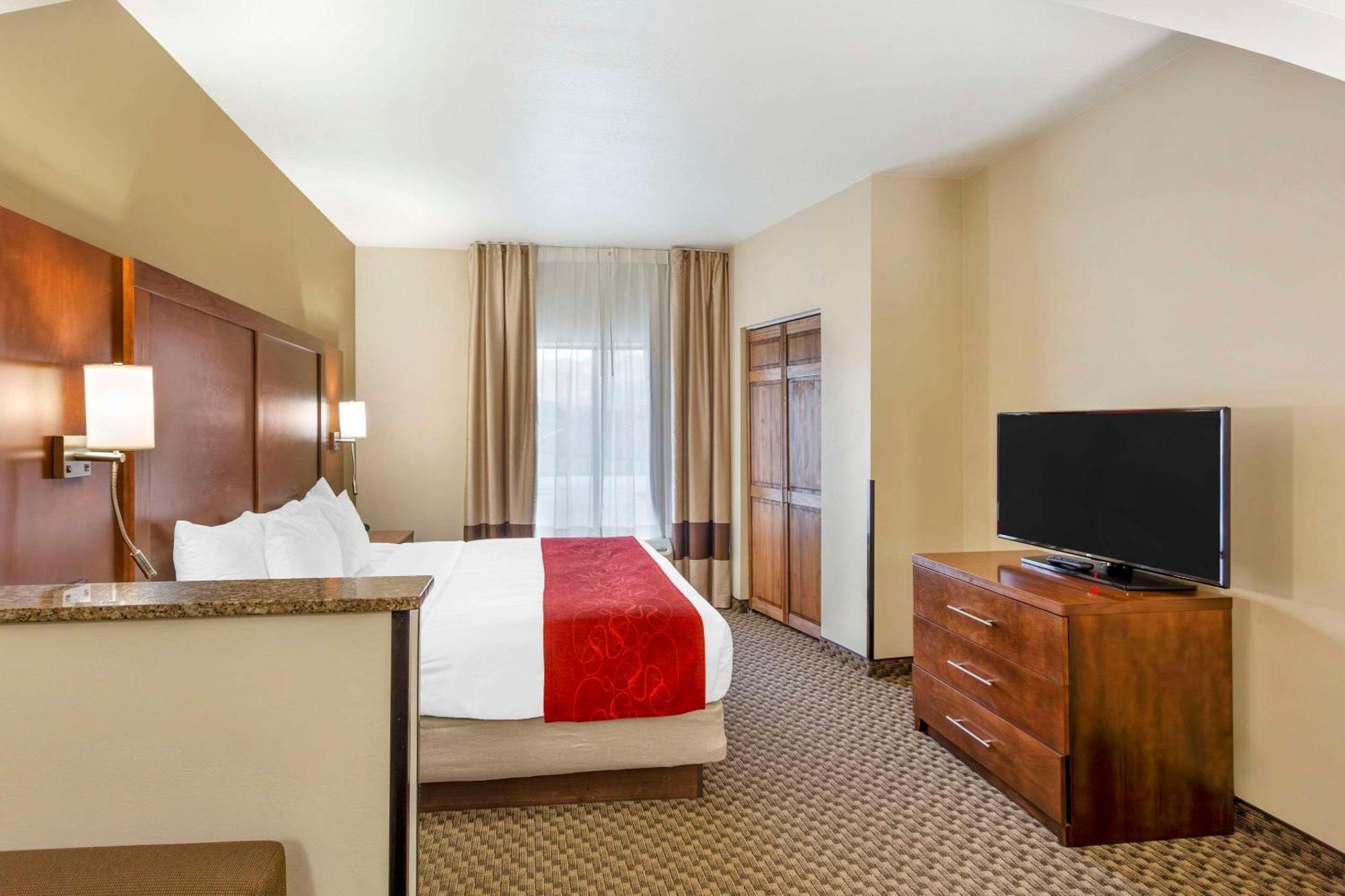 Comfort Suites Ogden Conference Center Экстерьер фото
