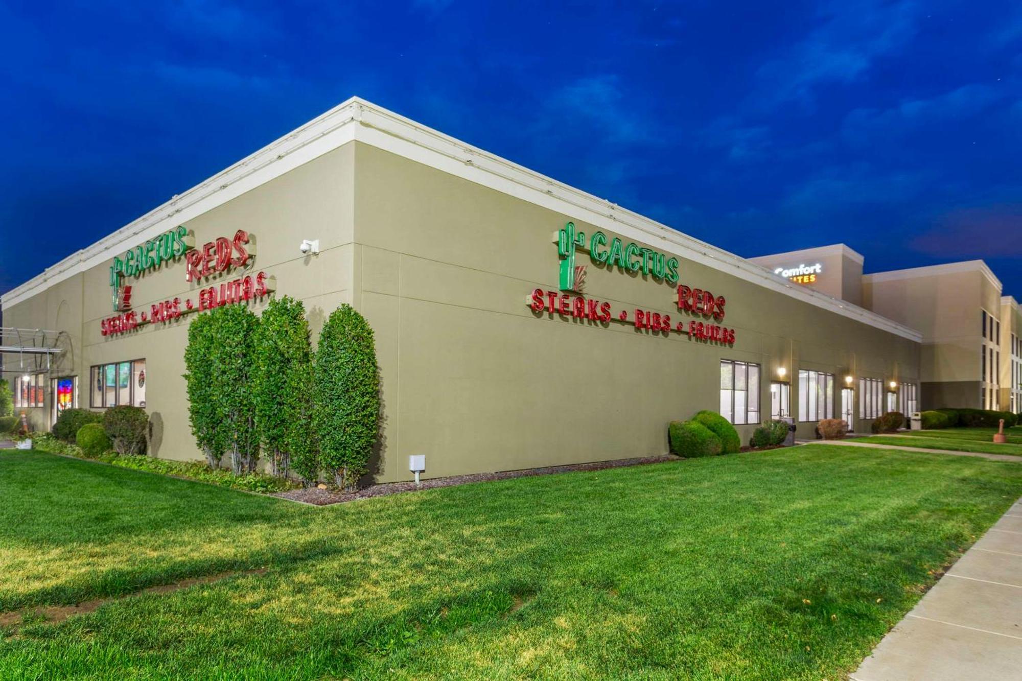 Comfort Suites Ogden Conference Center Экстерьер фото